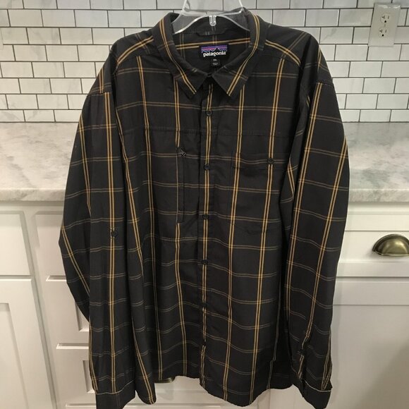 Patagonia Shirt Mens 2XL Plaid Button Down Tencel Nylon Pocket Outdoor Hiking - Picture 1 of 7